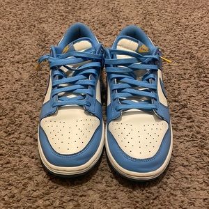 Nike UNC Dunks